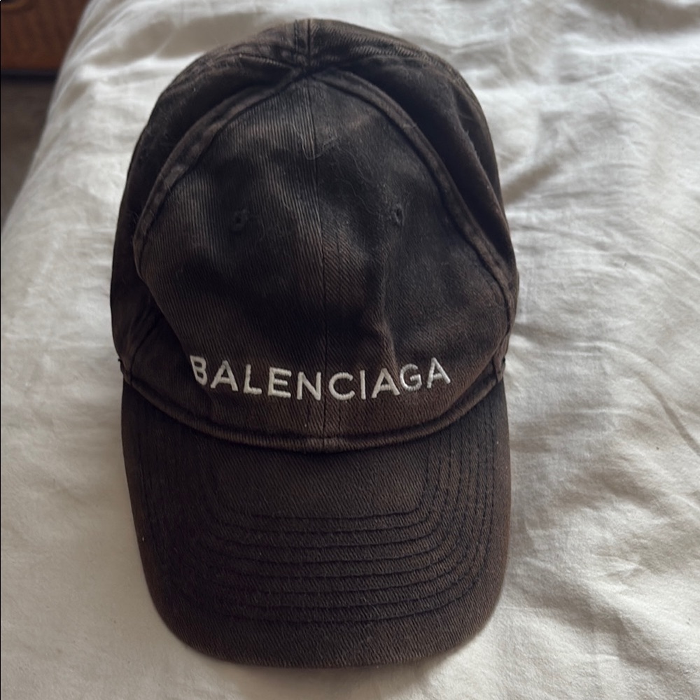 Authentic Women or Men Balenciaga  Hat